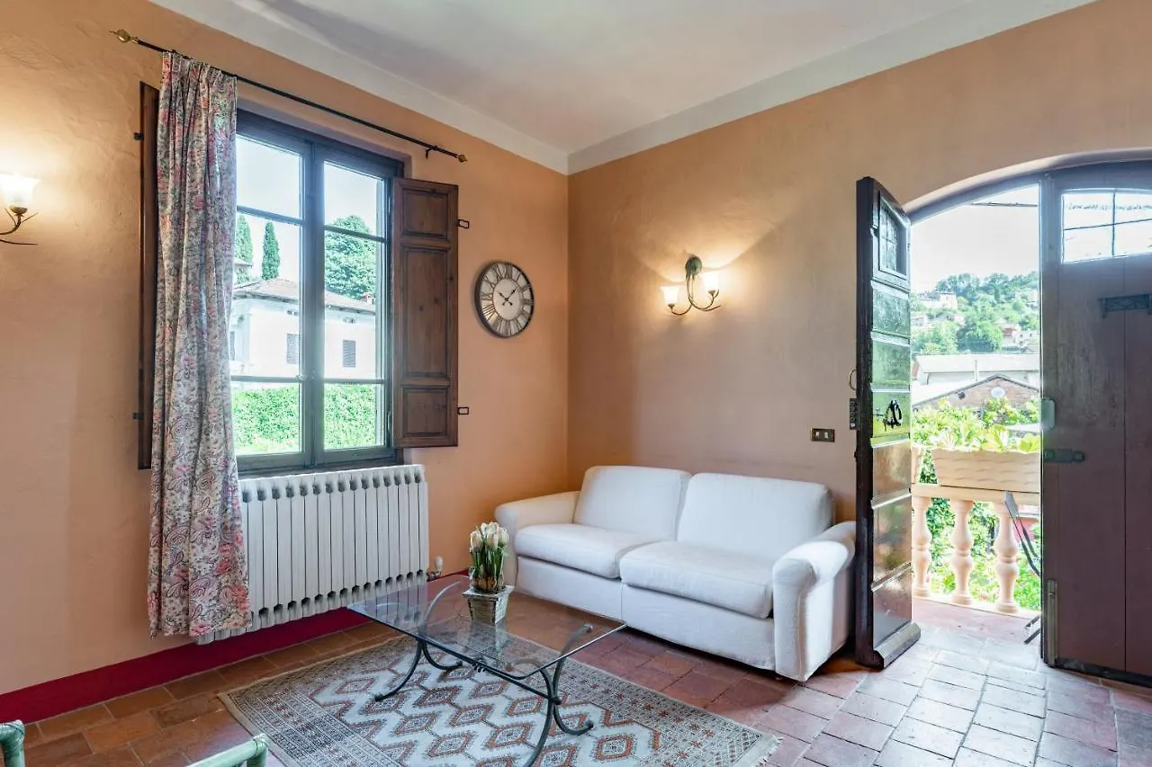 Tuscany Wonderful Flat In Villa With Shared Garden Ghivizzano Appartamento