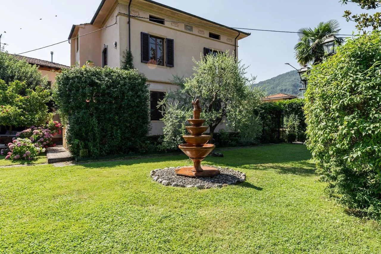 Tuscany Wonderful Flat In Villa With Shared Garden Ghivizzano 0*,  Italia